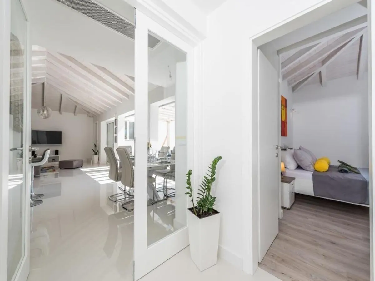 Luxurious Villa In Debeljak With Swimming Pool 0*,  Croatia